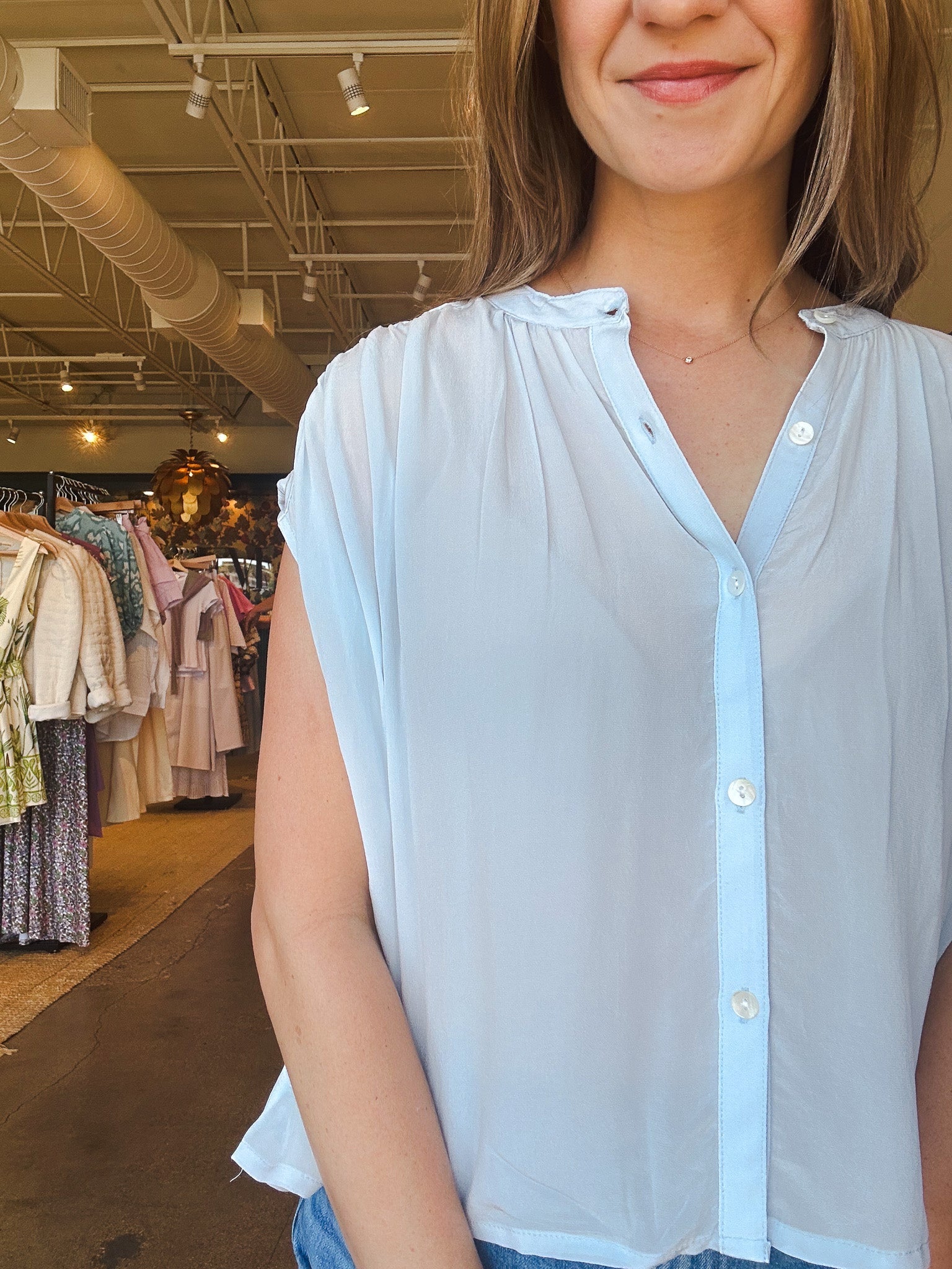 Clelya Sleeveless Pleated Top - Bleu Clair - Elle Maxine