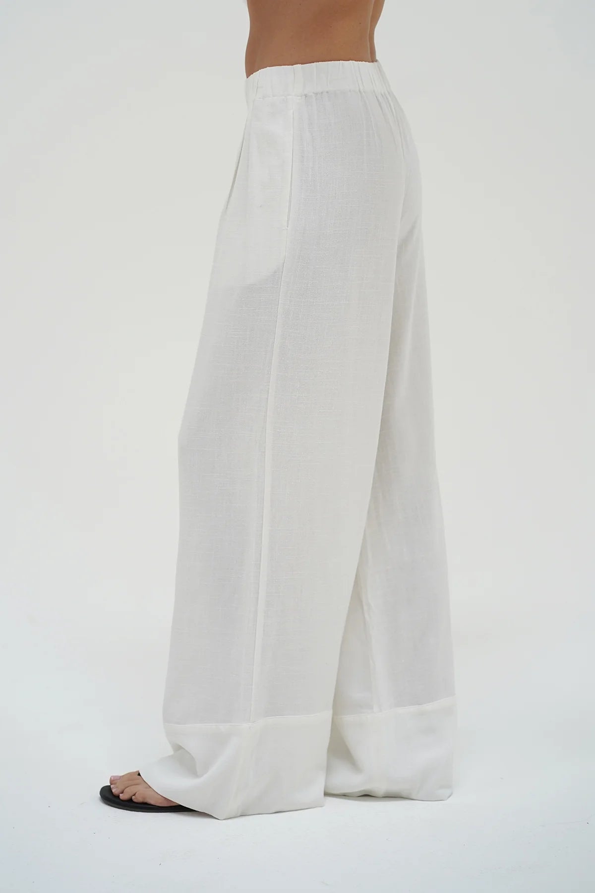 Kiana Linen Pull On Pant - Whisper White - Elle Maxine