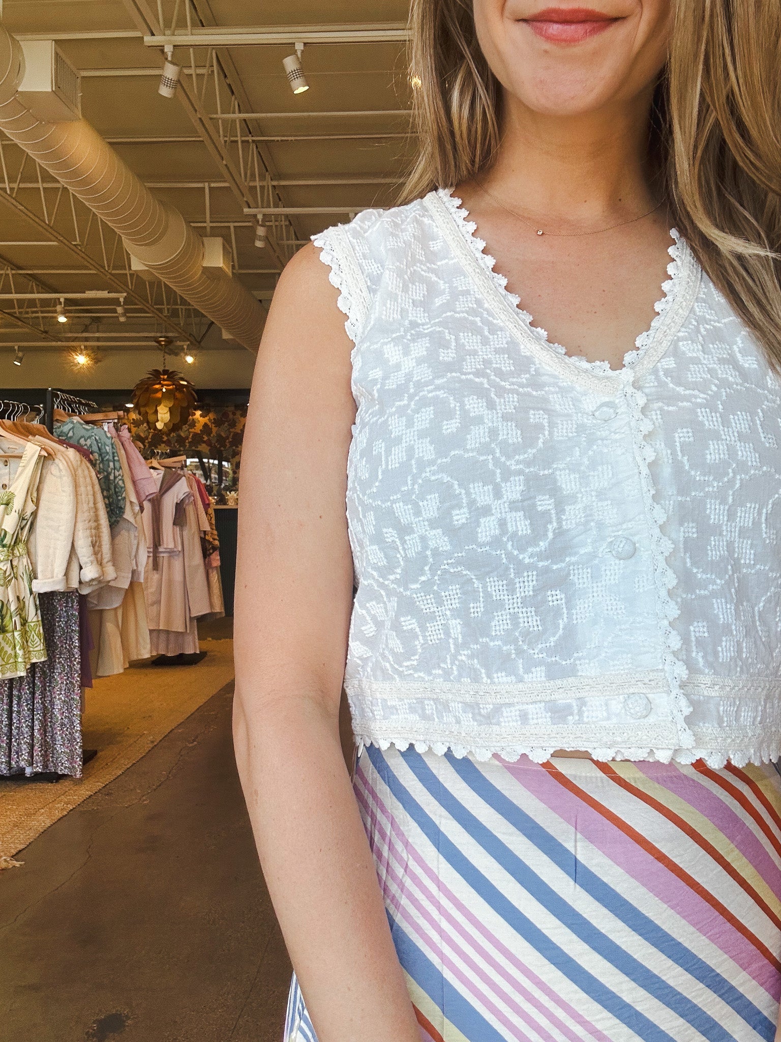 Maeve Textured Lace Sleeveless Top - Blanc - Elle Maxine