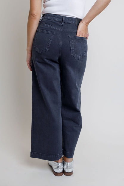 Nori High Rise Jeans- Carbon