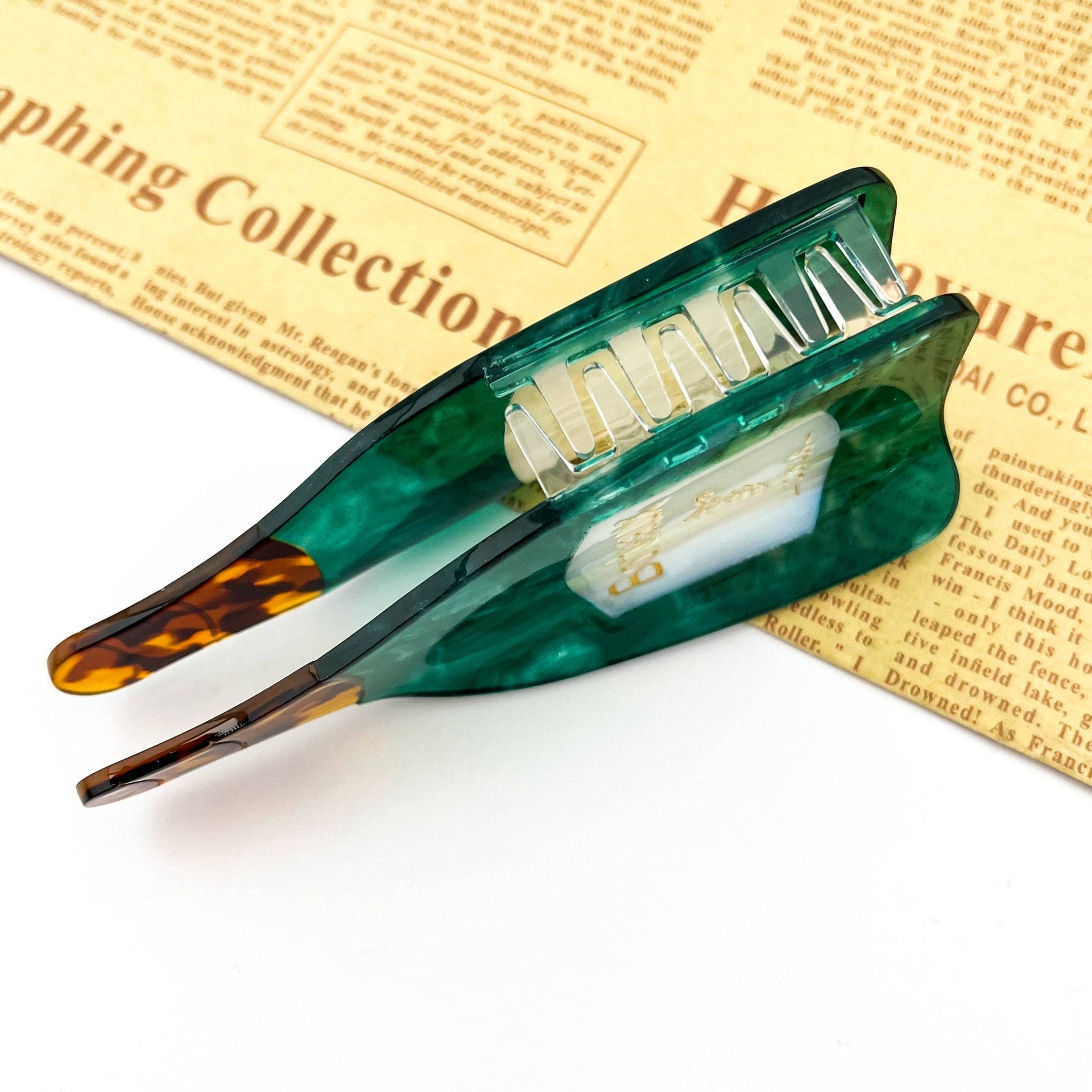 Acrylic Hair Clip - Champagne - Elle Maxine