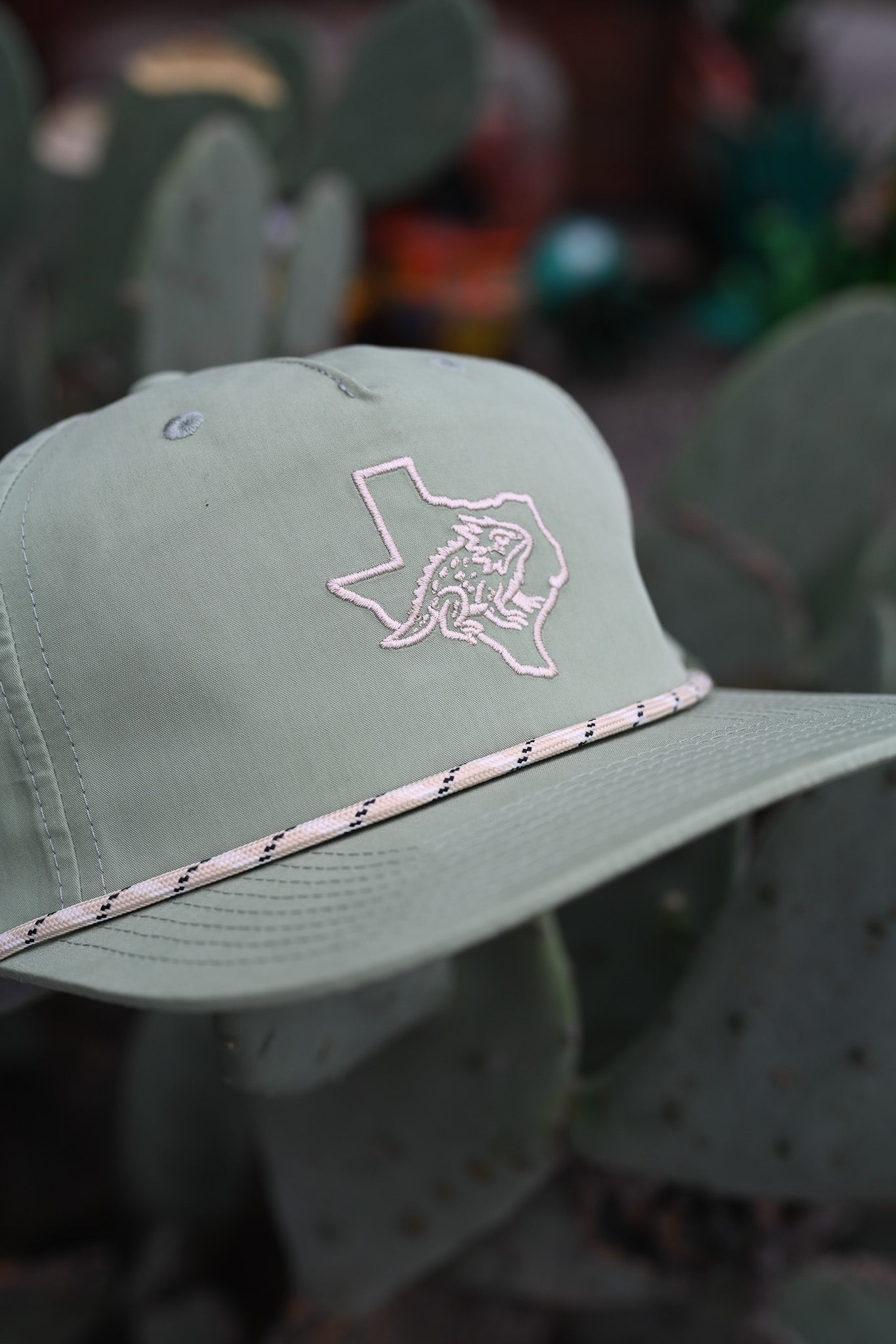 Ardiesco Frog Hat - Elle Maxine