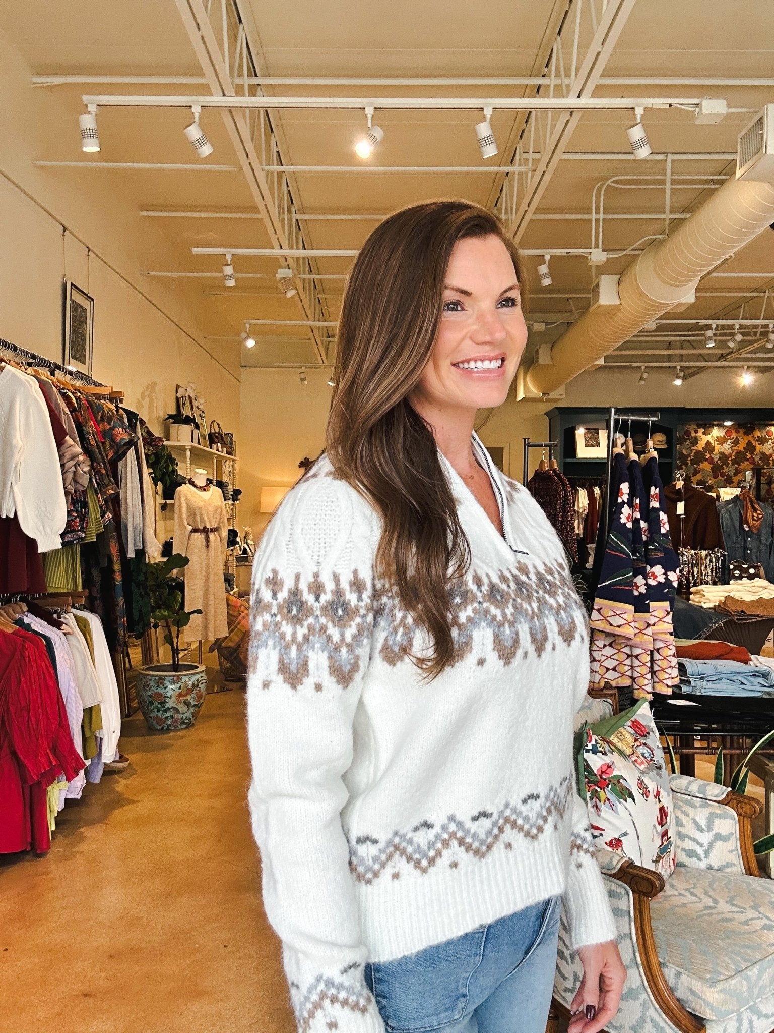 Aviendha Troyer Neck Pullover - Elle Maxine