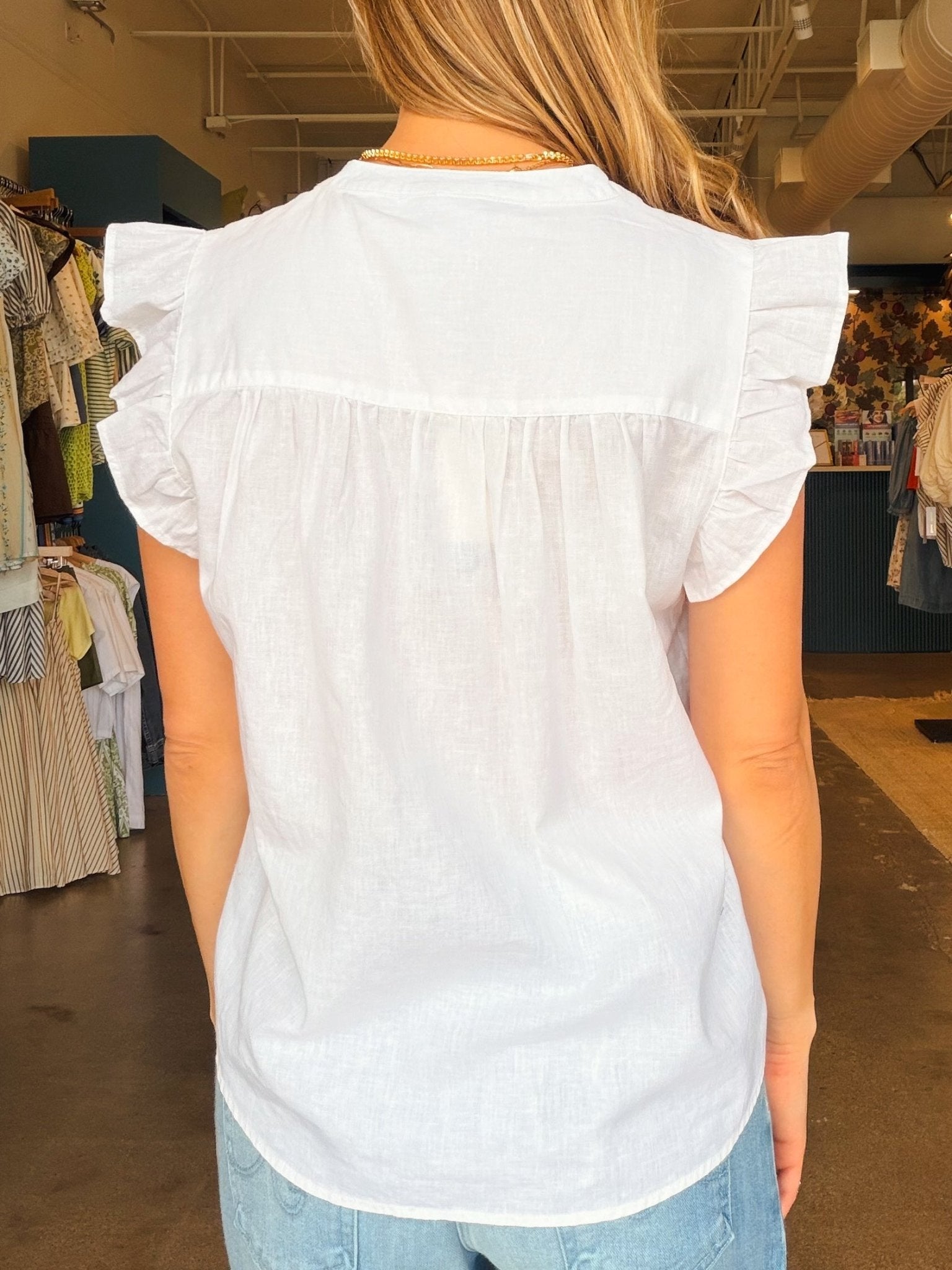 Beckett Linen Blend Top - White - Elle Maxine