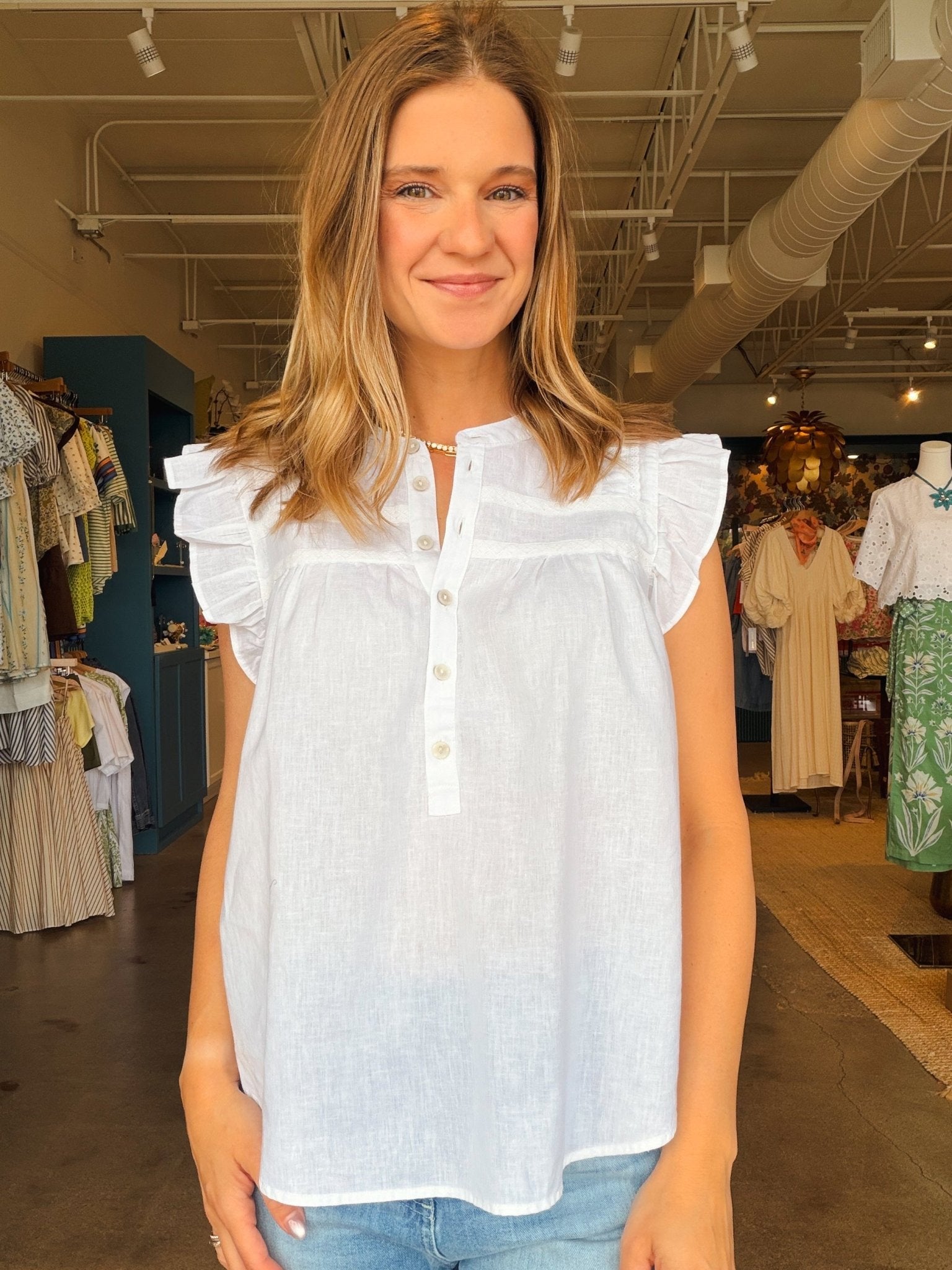 Beckett Linen Blend Top - White - Elle Maxine