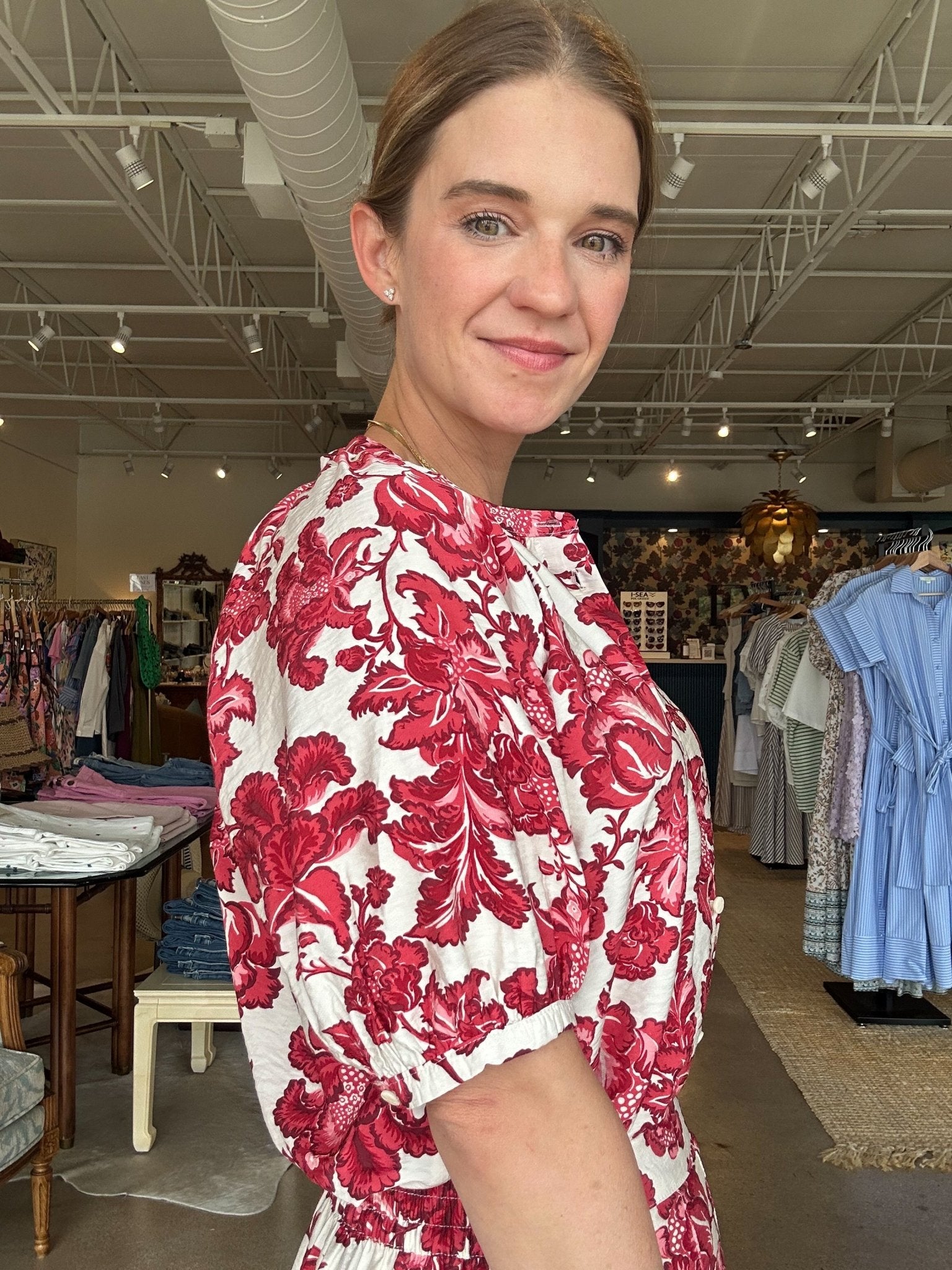 Blythe Short Sleeve Blouse - Red Floral - Elle Maxine