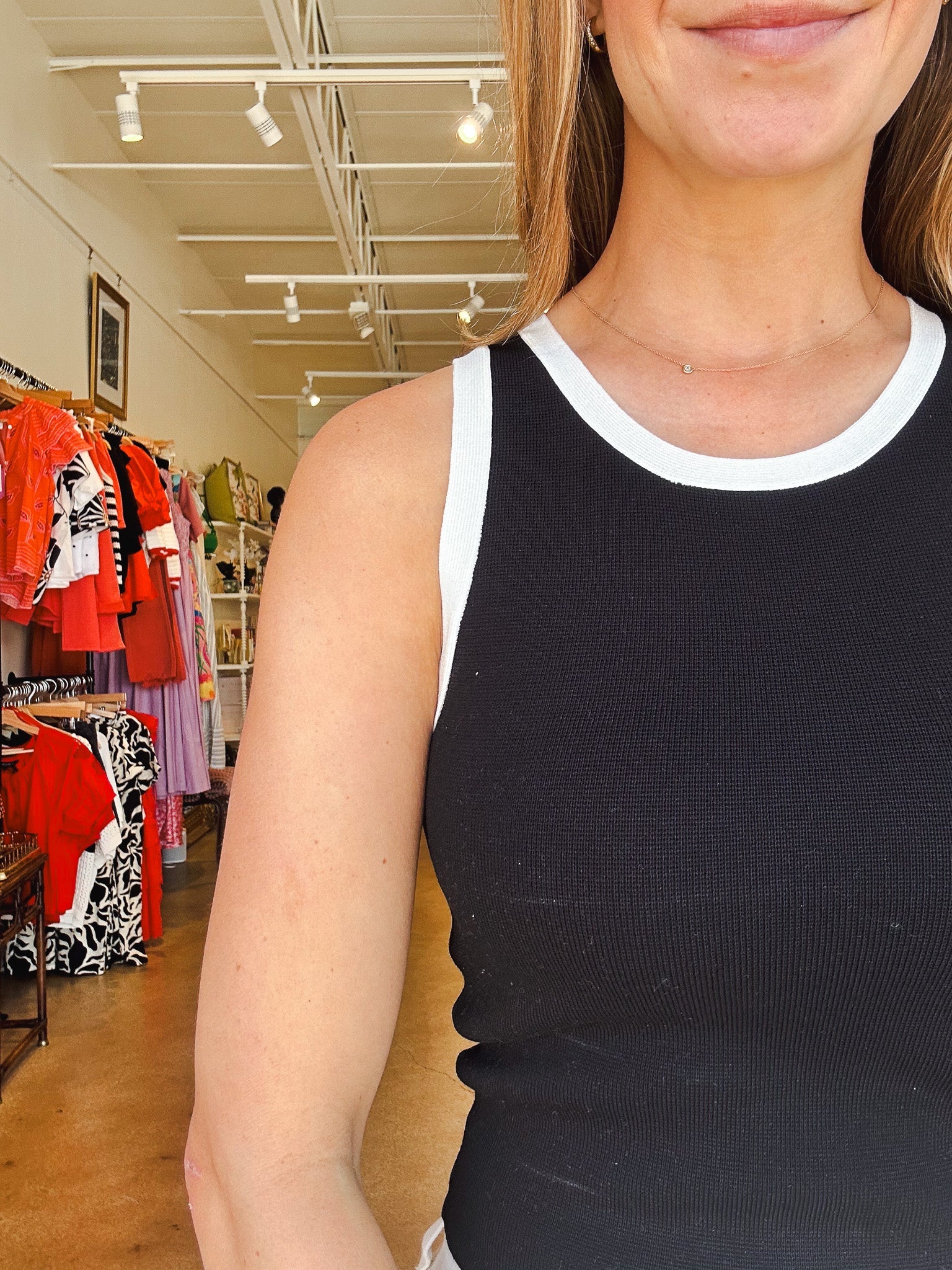 Brandi Cutaway Tank - Elle Maxine