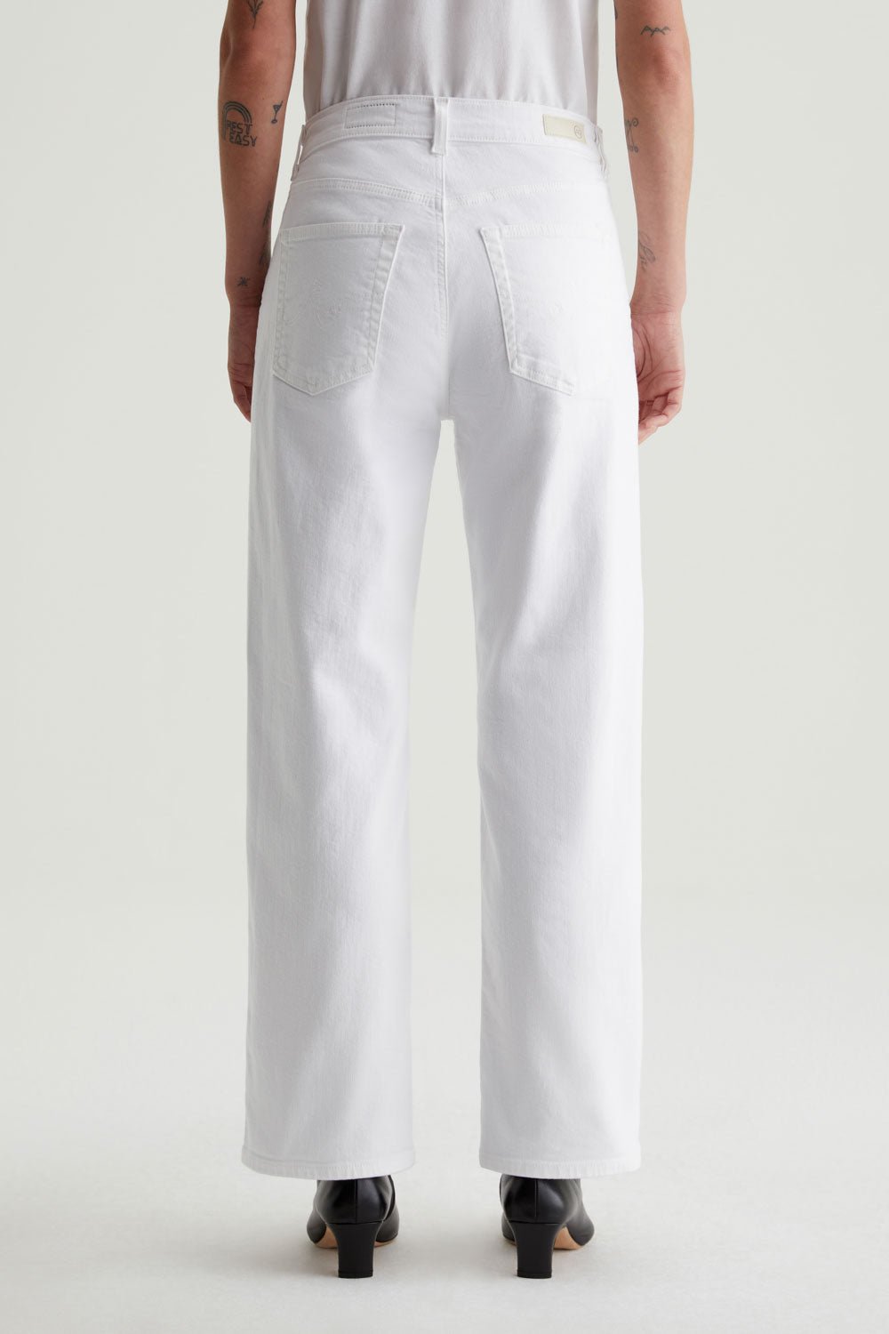 Brinley Crop - Gallery White - Elle Maxine