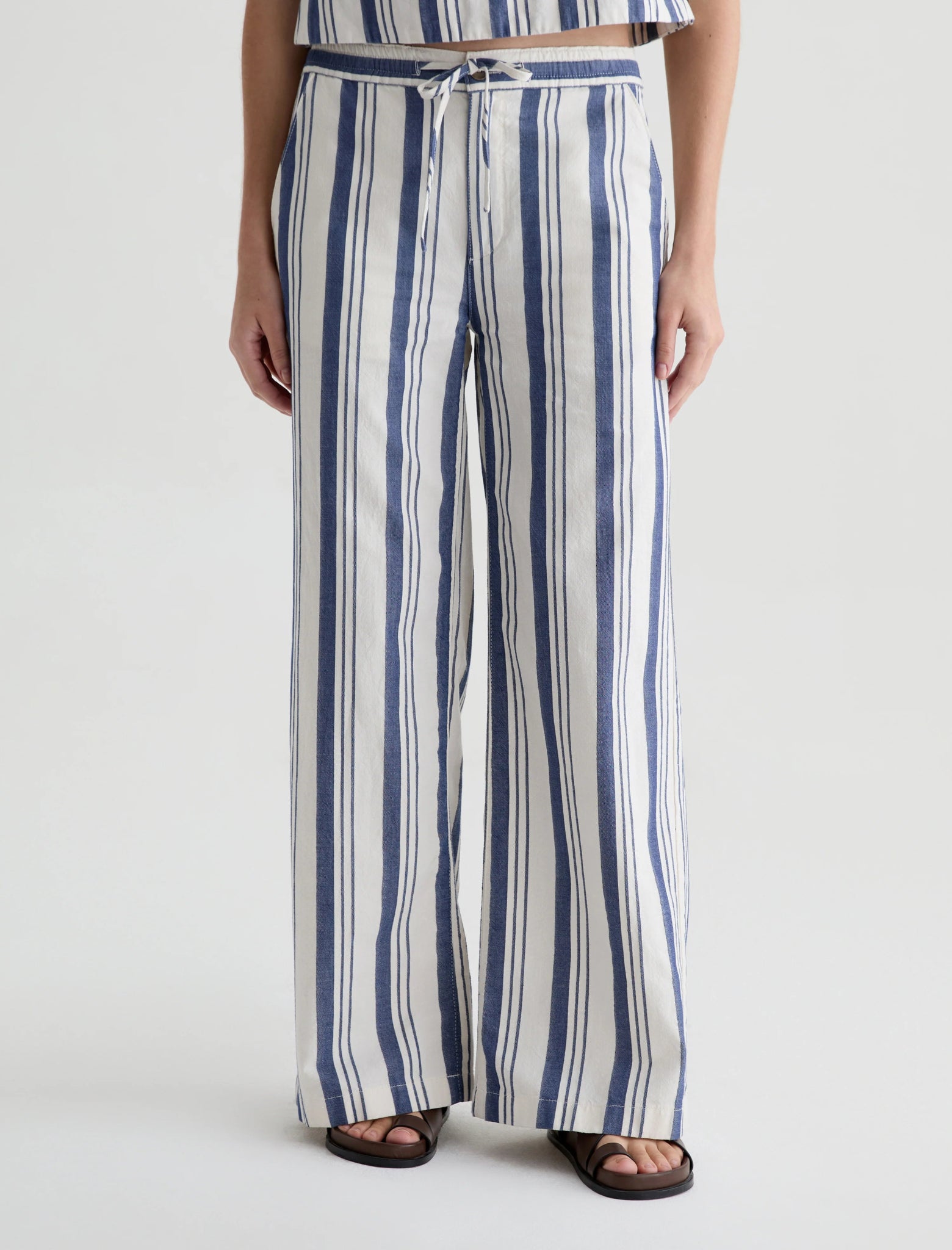 Carolyn Pant - Line Up - Elle Maxine