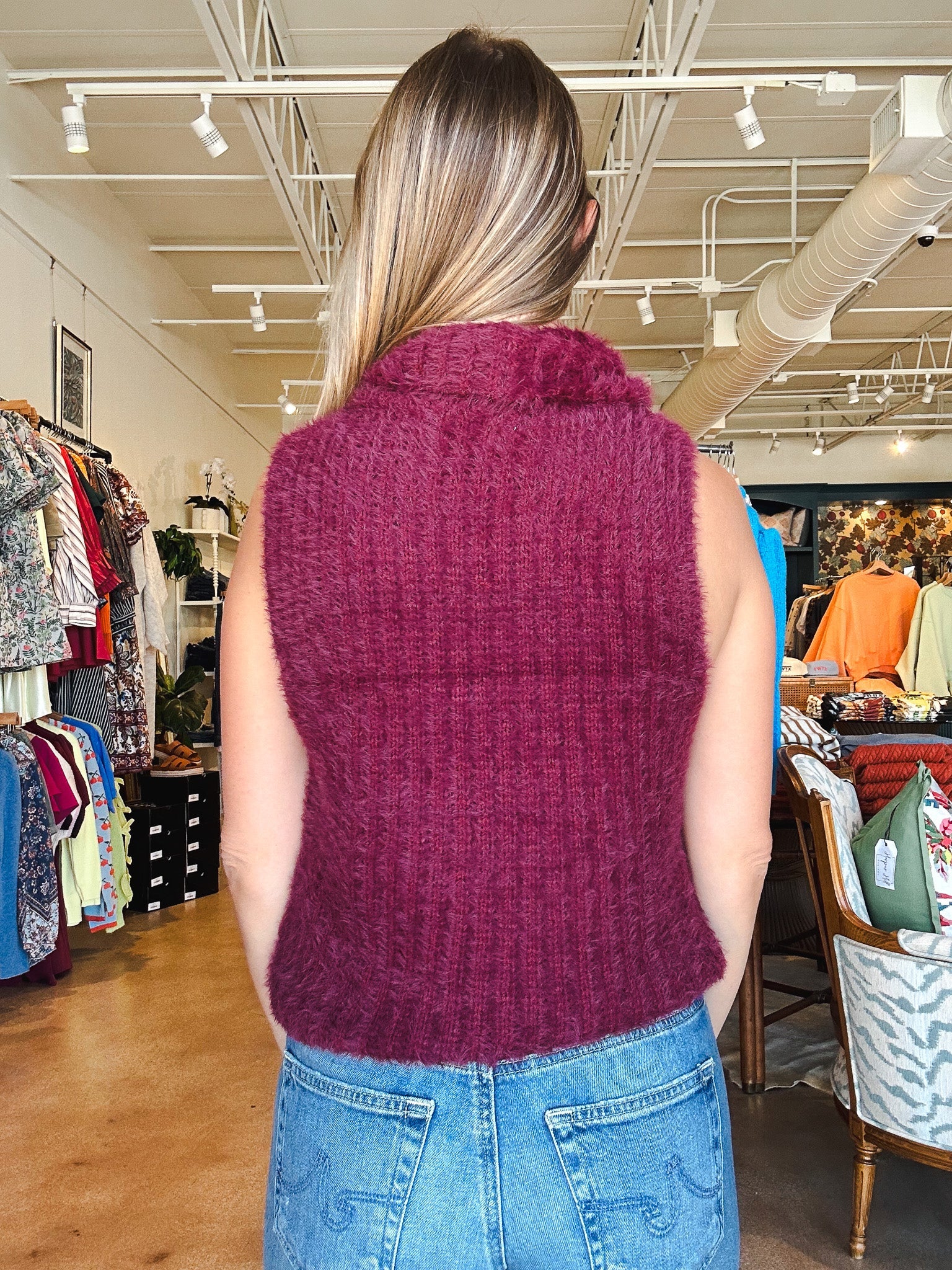 Colette Sleeveless Turtleneck - Scarlet - Elle Maxine