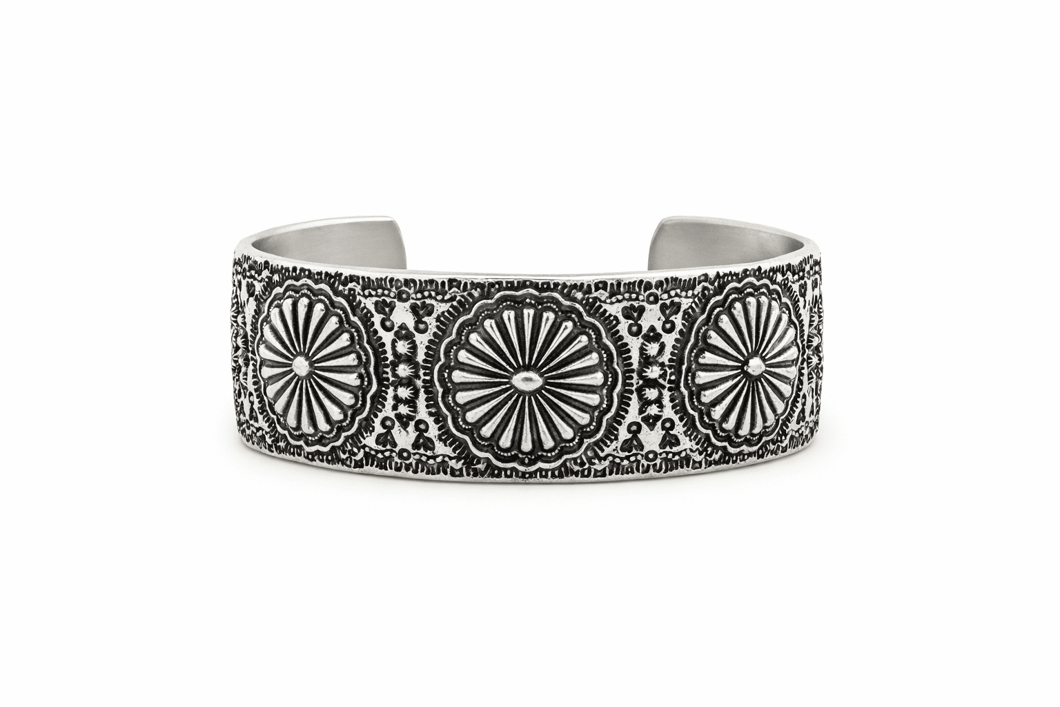 Concho Cuff Bracelet - Elle Maxine