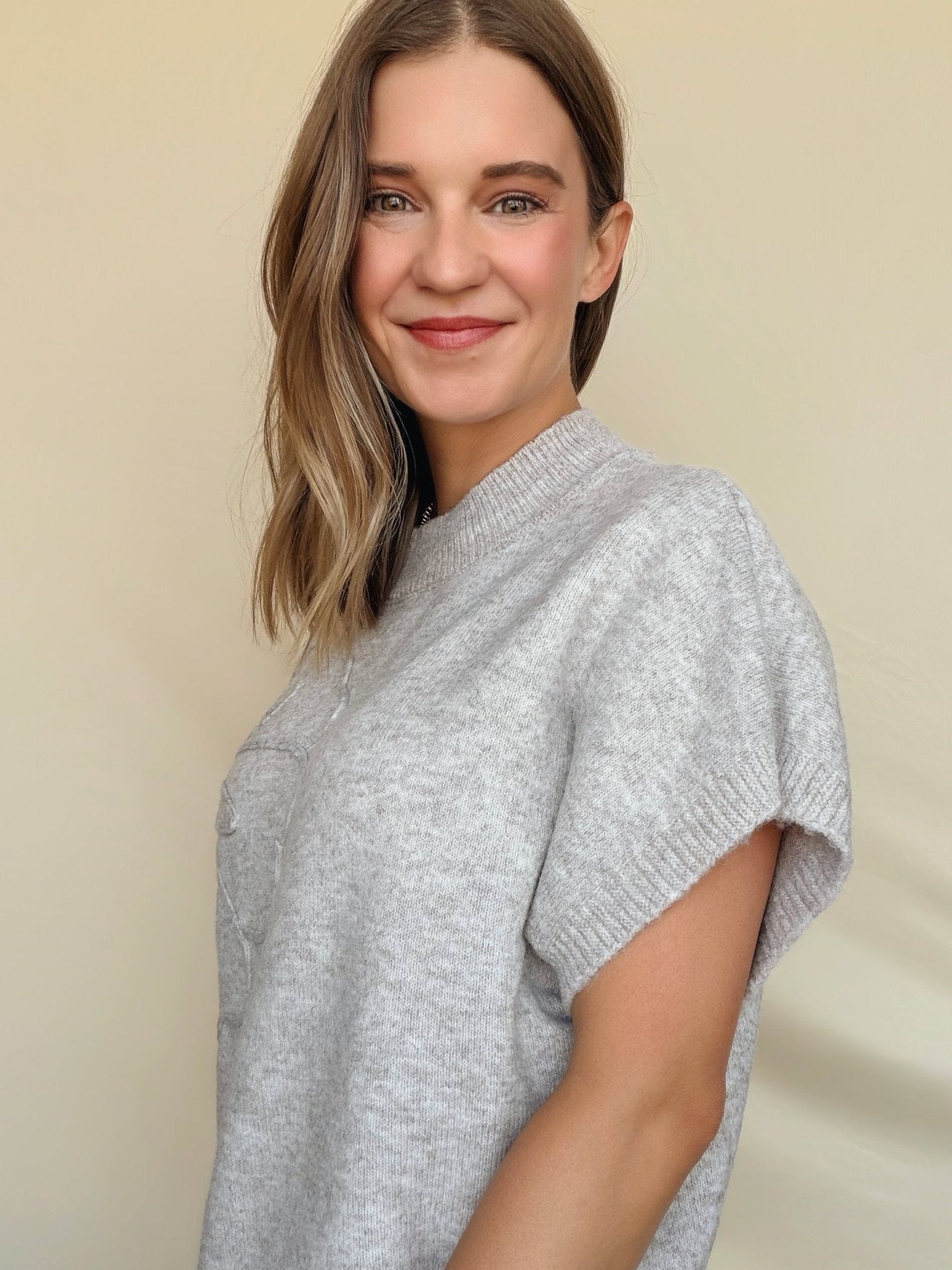 Daisy Short Sleeve Sweater - Elle Maxine