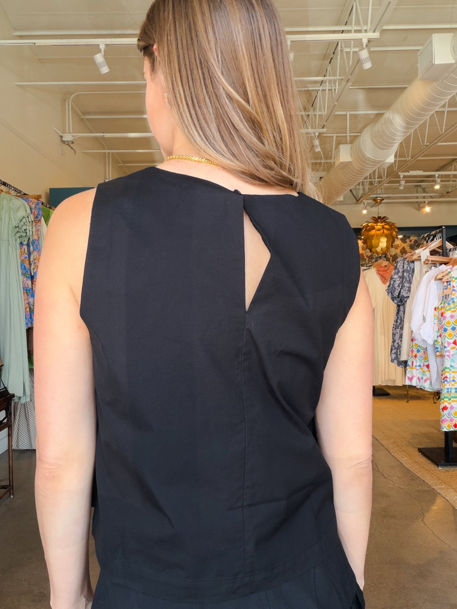 Desired Summer Shell Tank - Black - Elle Maxine