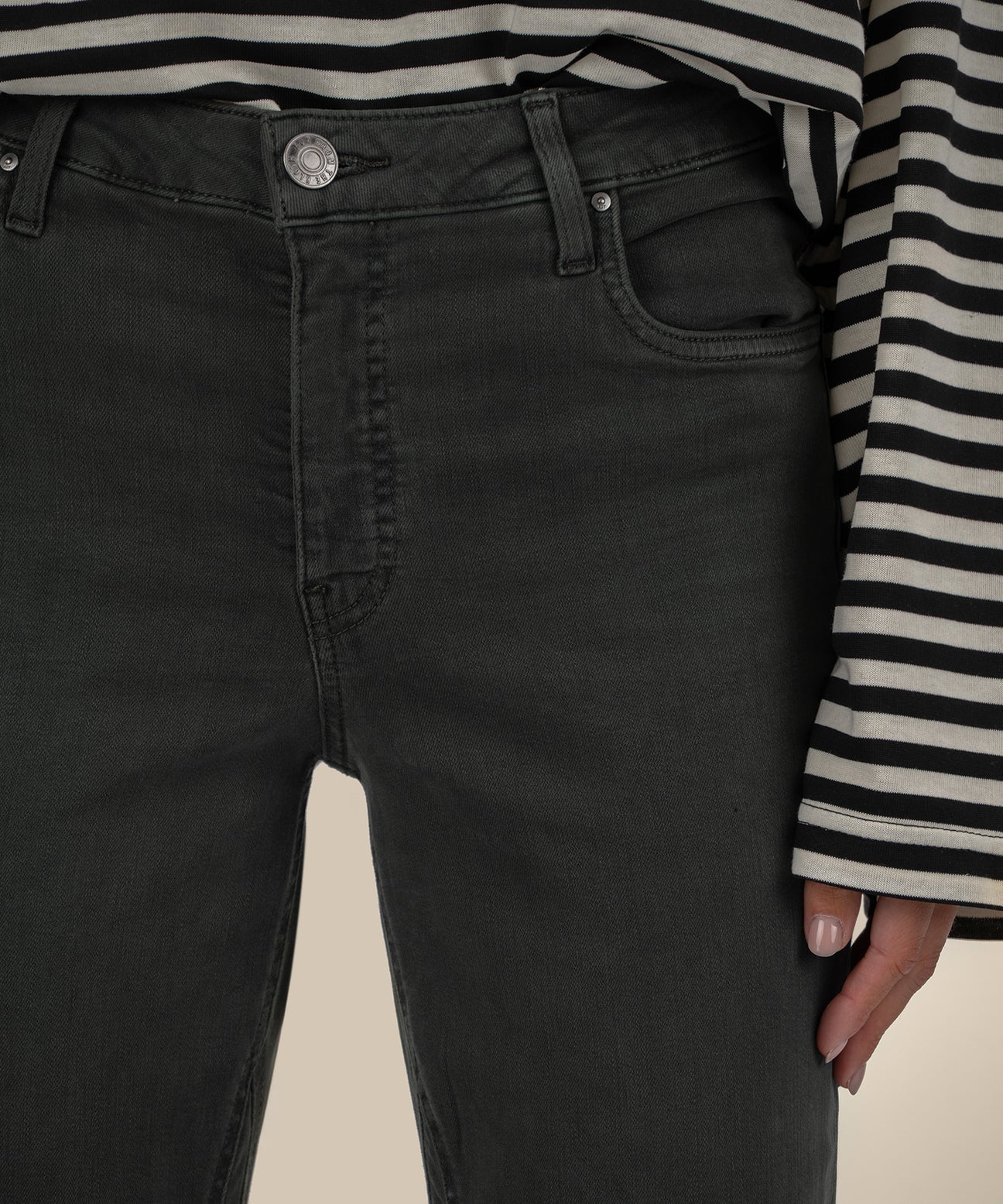 Kelsey Flare Jeans - Pewter - Elle Maxine