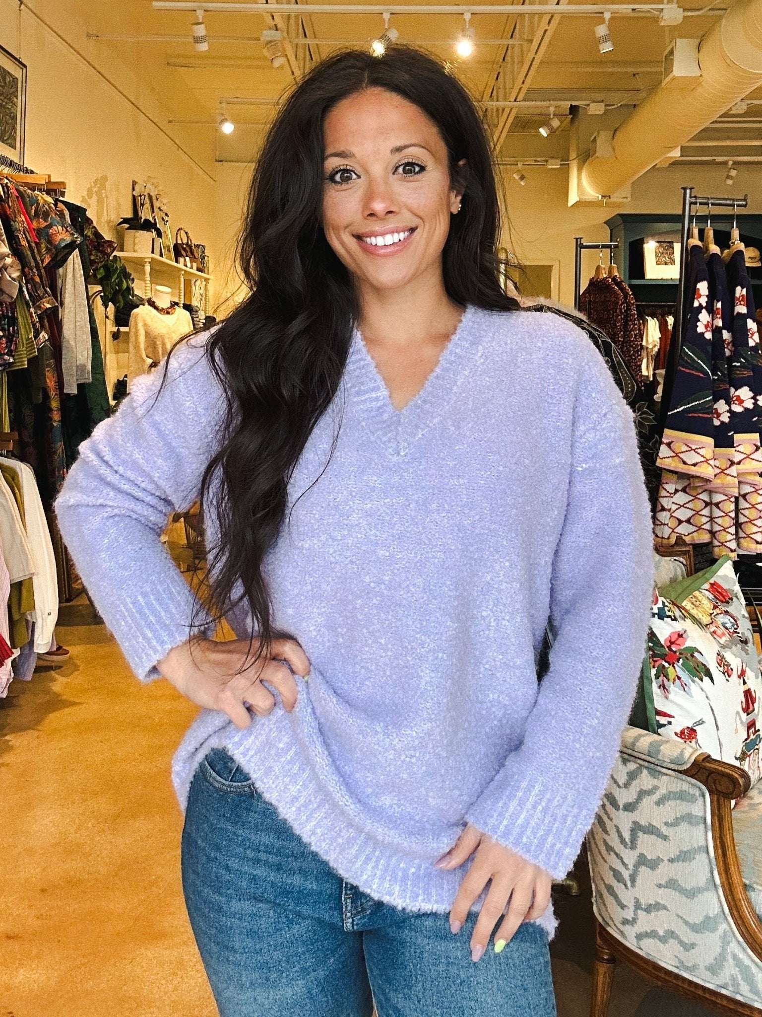 Lila V - Neck Sweater - Elle Maxine