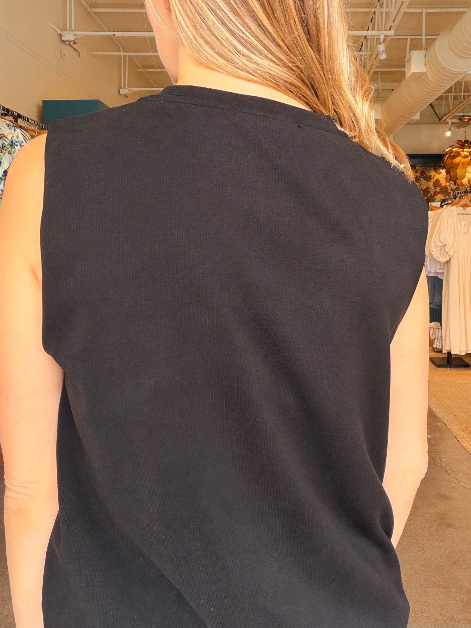 Lizzie Soft Bubble Tank - Black - Elle Maxine