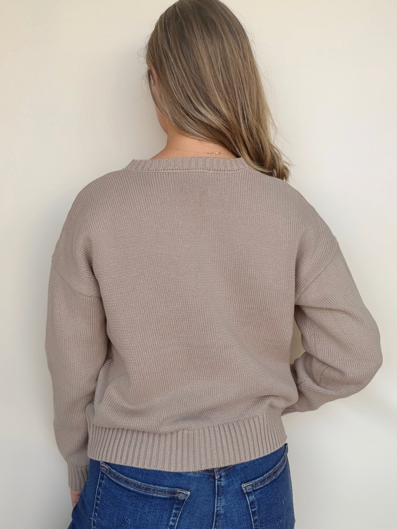 Luisa Hound Sweater - Elle Maxine