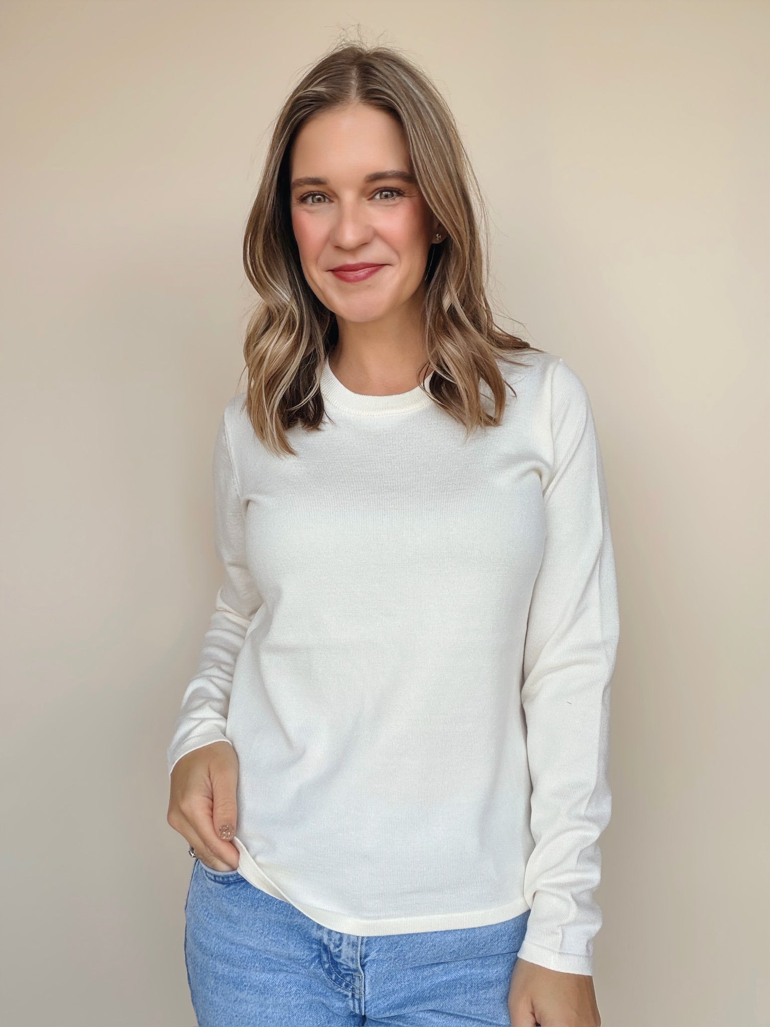 Ollie Round Neck Pullover Sweater - Elle Maxine