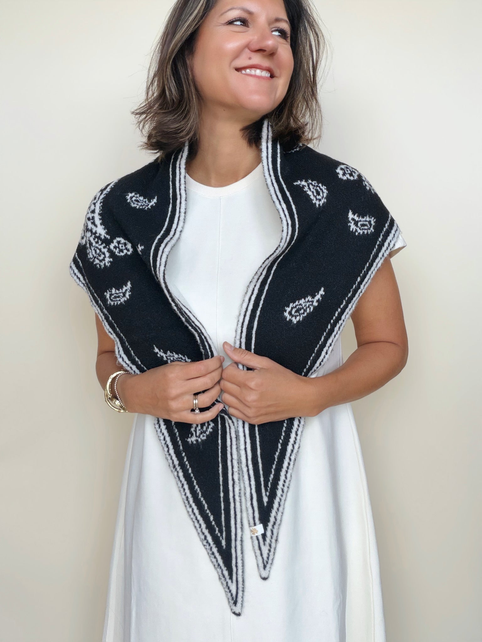 Paisley Knit Triangle Scarf - Elle Maxine
