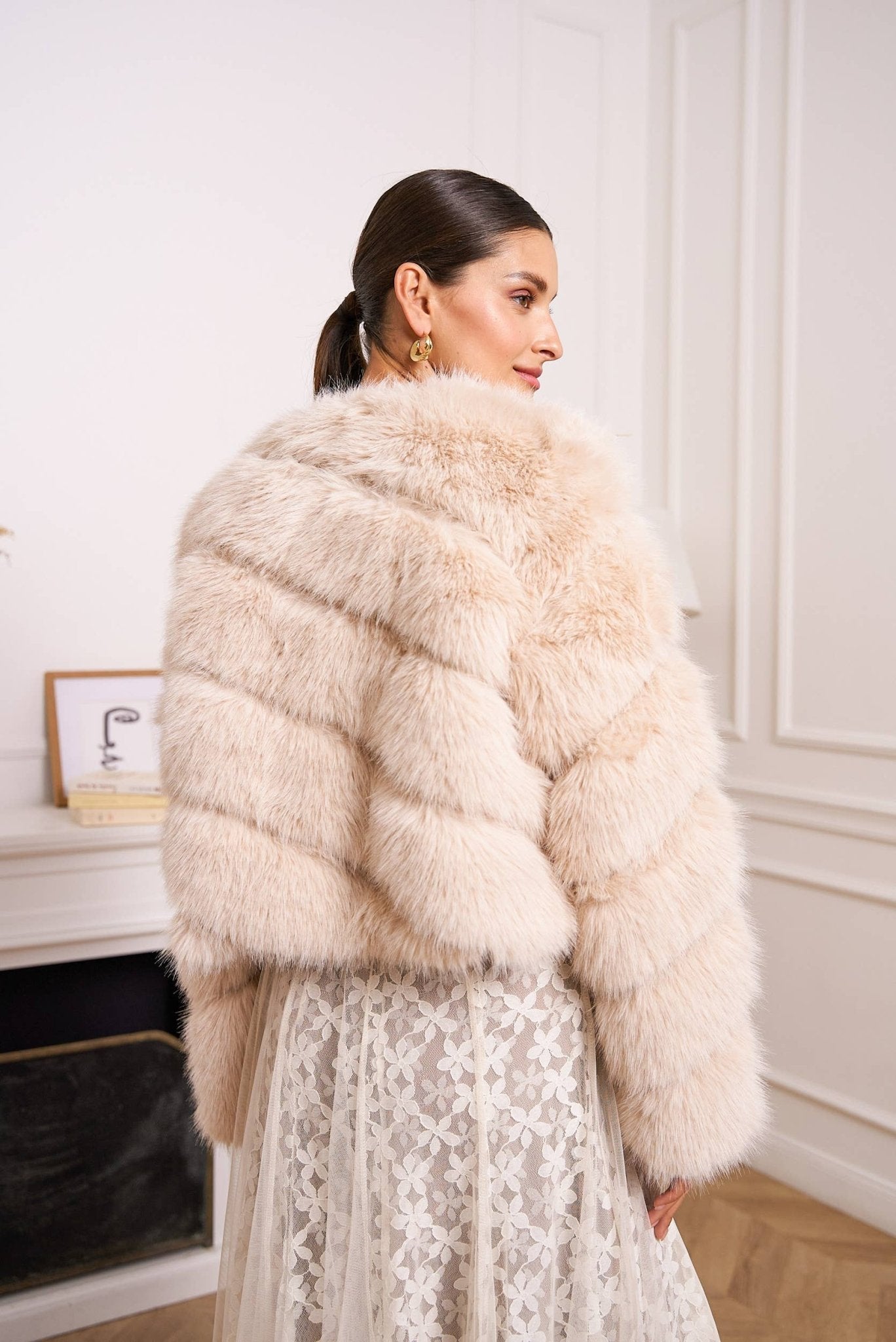 Paula Faux Fur Jacket - Beige - Elle Maxine