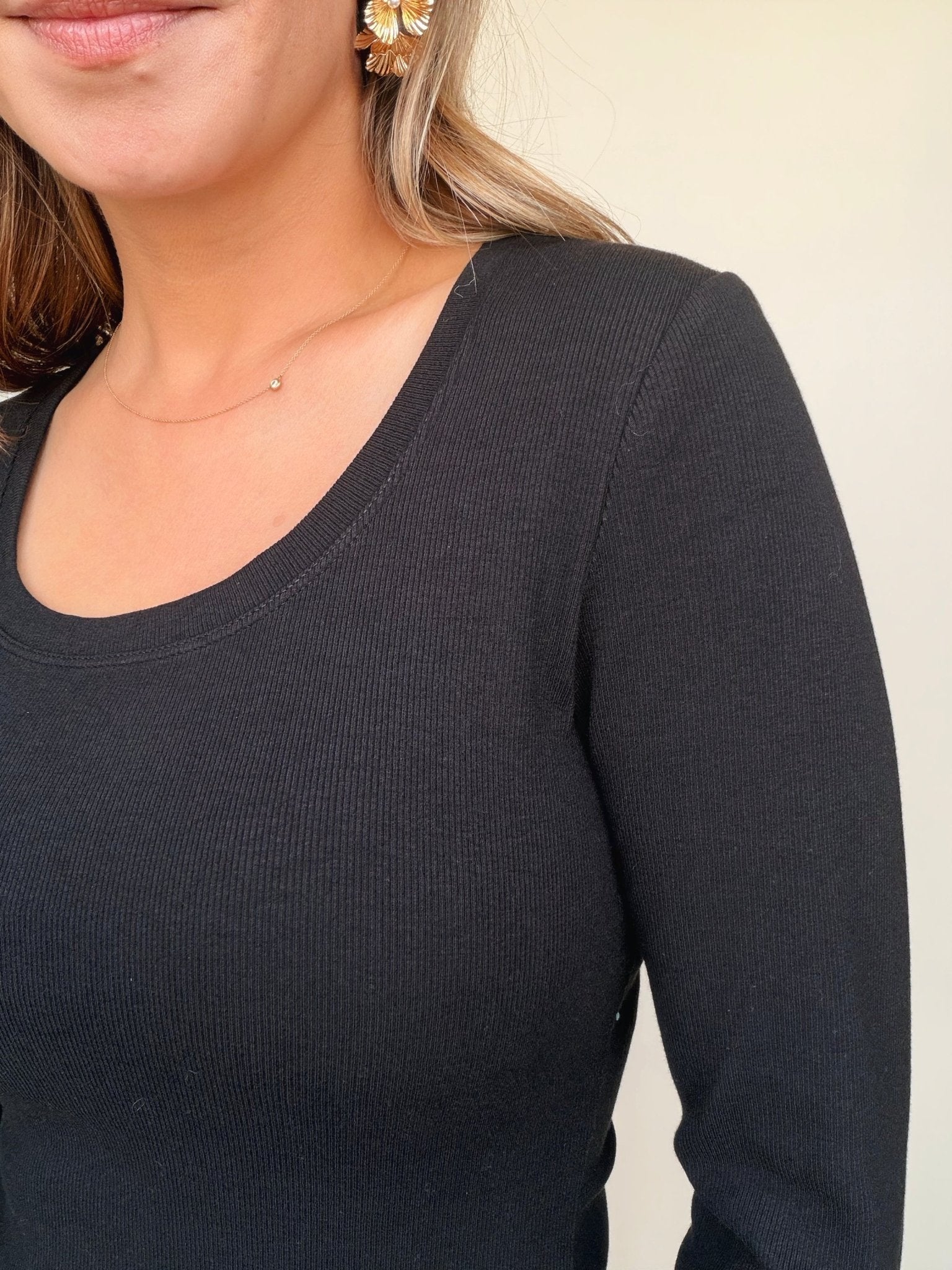 Sarah Ribbed Scoop Neck Top - Elle Maxine