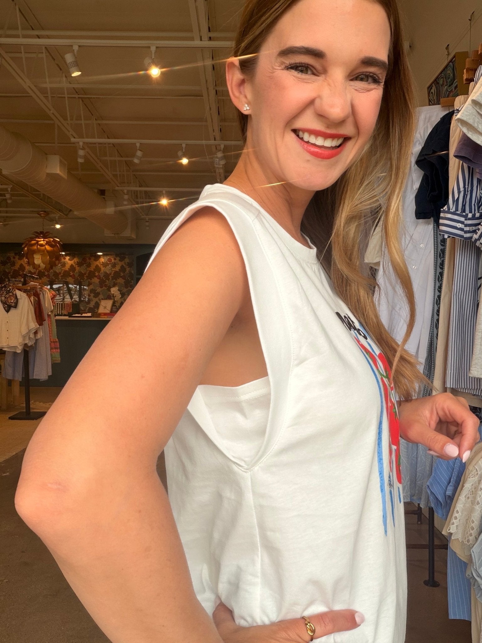 Tomato Graphic Muscle Tee - Elle Maxine