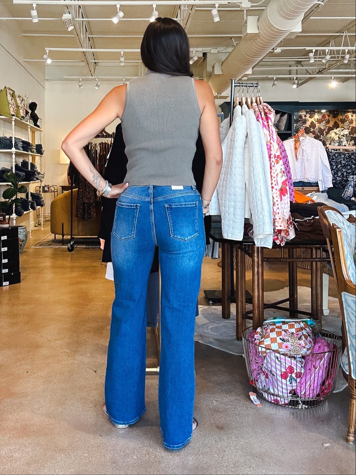 Wide Leg Jeans - Studs - Elle Maxine